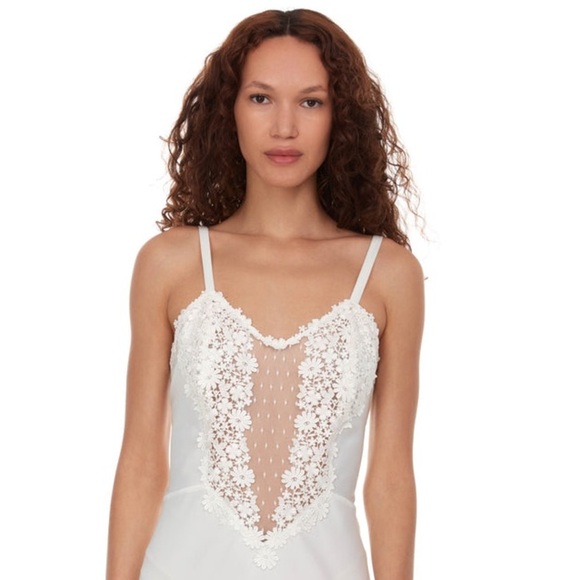 NWT Showstopper Long Gown by Flora Nikrooz - Picture 3 of 8